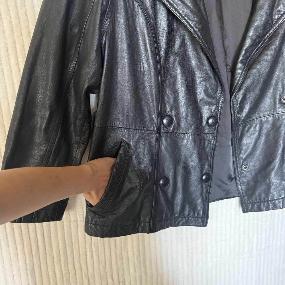 Vintage Wilson's Women's Black 100% Leather Jacket Size XS Pockets No Belt - Picture 7 of 14